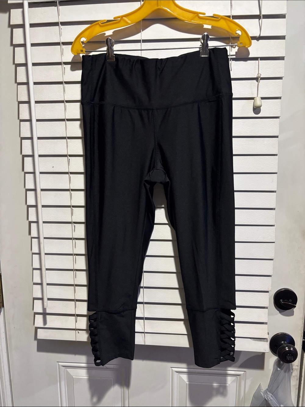 Danskin Now Black Cropped Leggings with Lace-Up Hem